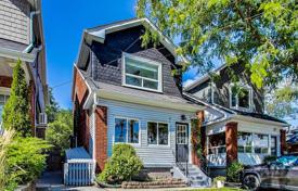 市内独栋房屋 – 加拿大，安大略，多伦多，East York. C$1,148,000