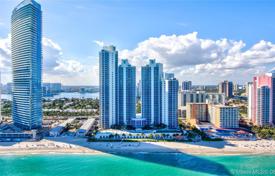 住宅 – 美国，佛罗里达，迈阿密，柯林斯大道. $1,890,000