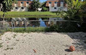 市内独栋房屋 – 美国，佛罗里达，Broward，North Lauderdale. $360,000
