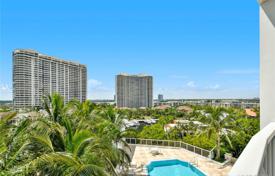 住宅 – 美国，佛罗里达，阿文图拉. $925,000