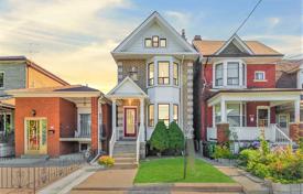 市内独栋房屋 – 加拿大，安大略，多伦多，Old Toronto. C$1,374,000
