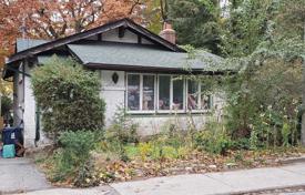市内独栋房屋 – 加拿大，安大略，多伦多，Queen Street East. C$1,614,000