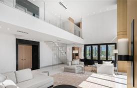 7-室的 住宅 977 m² 柯林斯大道, 美国. $15,000,000