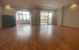 5-室的 山庄 290 m² Büyükçekmece, 土耳其. $370,000