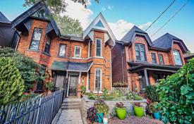 联排别墅 – 加拿大，安大略，多伦多，Pape Avenue. C$1,730,000