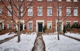 联排别墅 – 加拿大，安大略，多伦多，Old Toronto，Saint Clarens Avenue. C$1,216,000