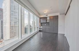 住宅 – 加拿大，安大略，多伦多，Yonge Street. C$722,000