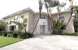 别墅 – 美国，佛罗里达，迈阿密滩. $3,795,000