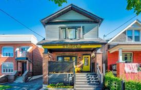 市内独栋房屋 – 加拿大，安大略，多伦多，East York. C$1,517,000