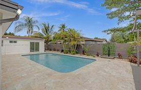 市内独栋房屋 – 美国，佛罗里达，North Miami. $899,000