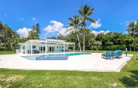 山庄 – 美国，佛罗里达，South Miami. $949,000