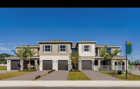 市内独栋房屋 – 美国，佛罗里达，Riviera Beach. $398,000