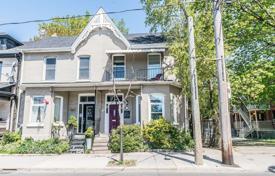 联排别墅 – 加拿大，安大略，多伦多，Queen Street East. C$1,222,000