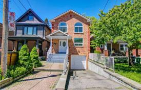 市内独栋房屋 – 加拿大，安大略，多伦多，East York. C$1,828,000