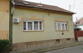 市内独栋房屋 – 匈牙利，布达佩斯. 221,000€