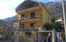 别墅 – 黑山，科托尔，科托尔（市）. 275,000€