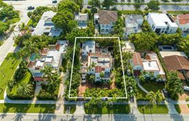 市内独栋房屋 – 美国，佛罗里达，迈阿密滩. $4,500,000