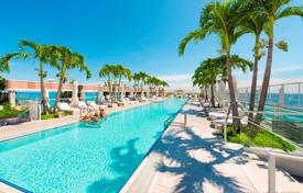 住宅 – 美国，佛罗里达，迈阿密滩. $1,445,000