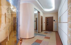 4-室的 住宅 130 m² Moscow, 俄罗斯. $680 /周