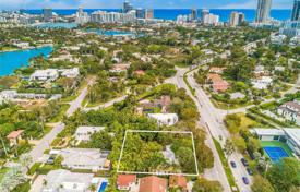 市内独栋房屋 – 美国，佛罗里达，迈阿密滩. $3,459,000