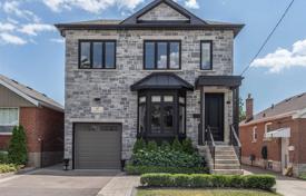 市内独栋房屋 – 加拿大，安大略，多伦多，East York. C$1,967,000