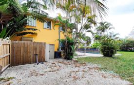 市内独栋房屋 – 美国，佛罗里达，Palm Beach，Lake Worth. $800,000