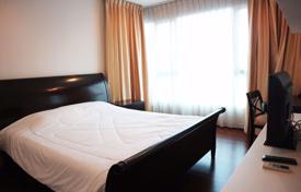 4-室的 公寓在共管公寓 Watthana, 泰国. $630,000