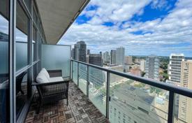 2-室的 住宅 Yonge Street, 加拿大. C$1,104,000