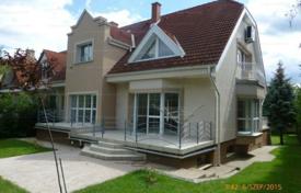 联排别墅 – 匈牙利，布达佩斯. 734,000€