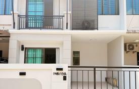 4-室的 市内独栋房屋 72 m² tambon Kathu, 泰国. $127,000