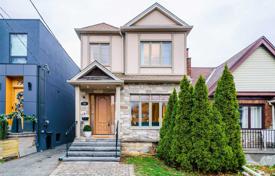 市内独栋房屋 – 加拿大，安大略，多伦多，East York. C$2,276,000