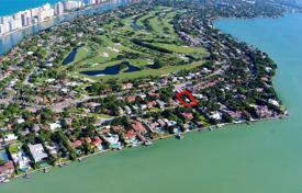 市内独栋房屋 – 美国，佛罗里达，迈阿密滩. $3,595,000