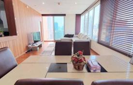 3-室的 公寓在共管公寓 Khlong Toei, 泰国. $822,000