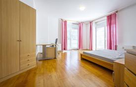 4-室的 住宅 204 m² Prague 6, 捷克共和国. Price on request