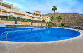 3-室的 住宅 244 m² Los Cristianos, 西班牙. 545,000€