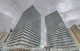 住宅 – 加拿大，安大略，多伦多，Yonge Street. C$741,000