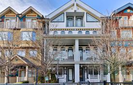 联排别墅 – 加拿大，安大略，多伦多，Woodbine Avenue. C$1,655,000