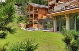4-室的 旅游山庄 250 m² Cortina d'Ampezzo, 意大利. Price on request