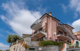 6-室的 山庄 340 m² Lerici, 意大利. 3,250,000€