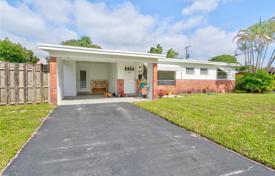市内独栋房屋 – 美国，佛罗里达，Broward，Pembroke Pines. $500,000