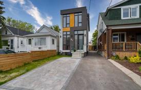 市内独栋房屋 – 加拿大，安大略，多伦多，East York. C$1,669,000