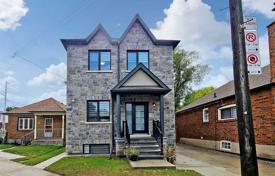 市内独栋房屋 – 加拿大，安大略，多伦多，East York. C$2,128,000