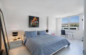2-室的 公寓在共管公寓 120 m² 迈阿密滩, 美国. $599,000