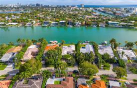 市内独栋房屋 – 美国，佛罗里达，迈阿密滩. $5,000,000