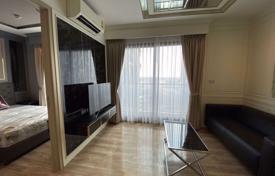 1-室的 公寓在共管公寓 Khlong Toei, 泰国. $229,000