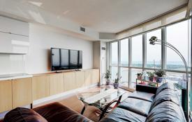 住宅 – 加拿大，安大略，多伦多，Old Toronto，Iceboat Terrace. C$993,000