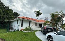 市内独栋房屋 – 美国，佛罗里达，阳光岛海滩. $2,550,000