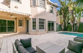 市内独栋房屋 – 美国，佛罗里达，Golden Beach. $2,700,000