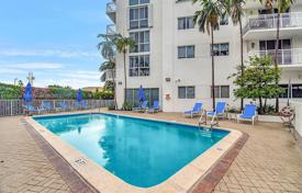 公寓大厦 – 美国，佛罗里达，迈阿密滩，West Avenue. $575,000