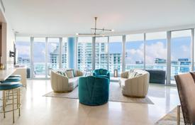 住宅 – 美国，佛罗里达，迈阿密滩. $1,599,000